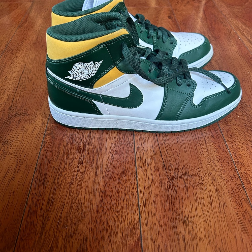 Nike Women's Green and Yellow High-Top Sneakers